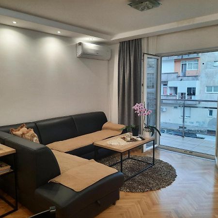 Apartman Nk Niksic Exterior foto