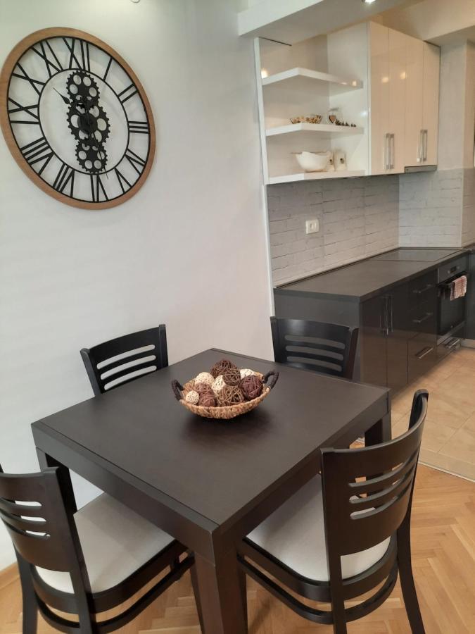 Apartman Nk Niksic Exterior foto