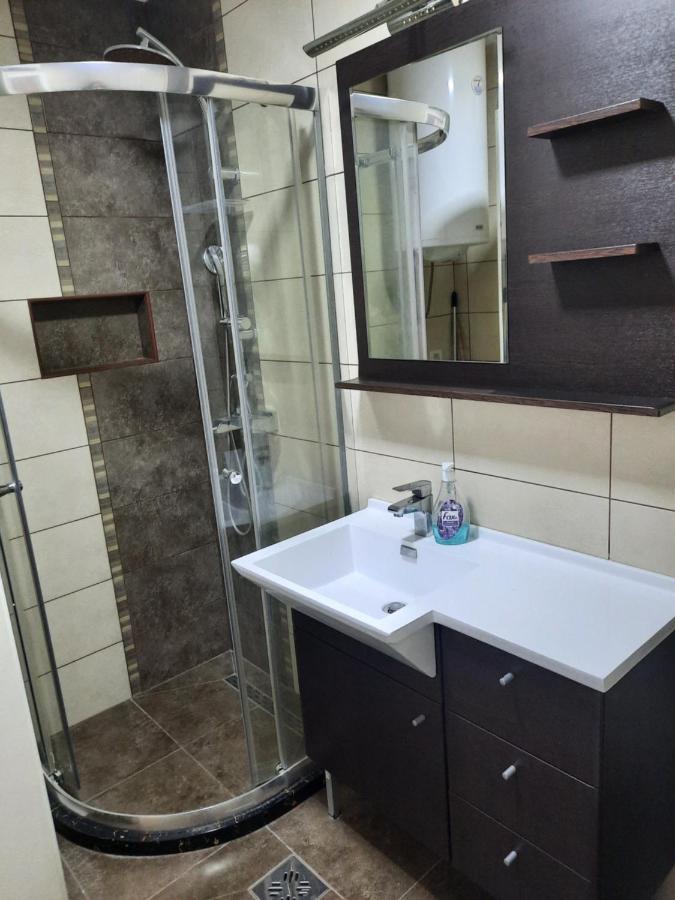 Apartman Nk Niksic Exterior foto