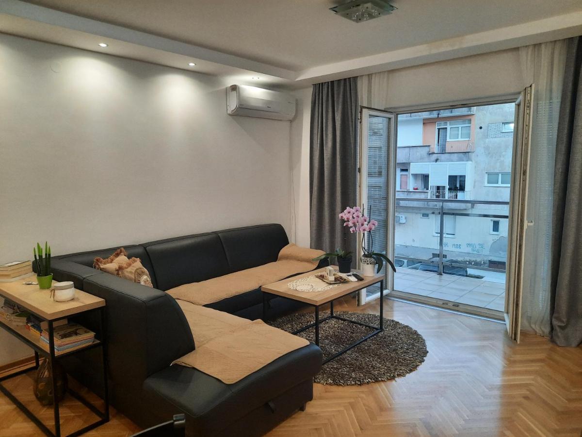 Apartman Nk Niksic Exterior foto